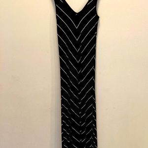 Black & white maxi dress, small